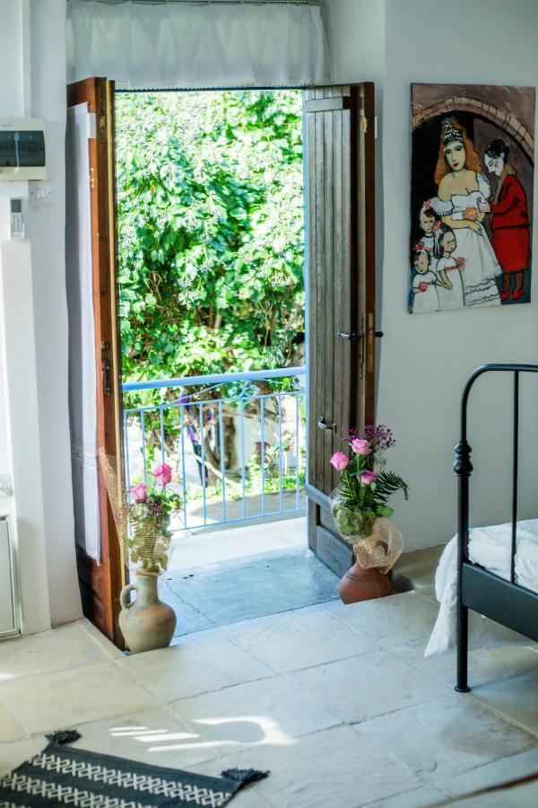 Cecilias Courtyard Casa de hóspedes Mallia Exterior foto